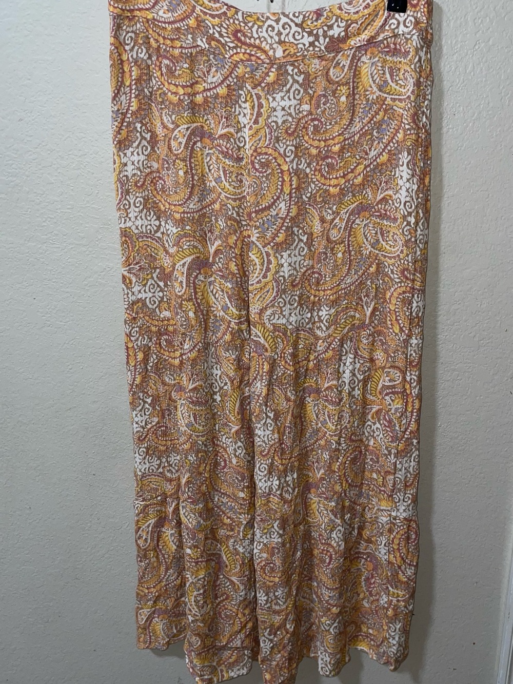 Jessica Simpson Yellow and Cream Paisley wide leg pants